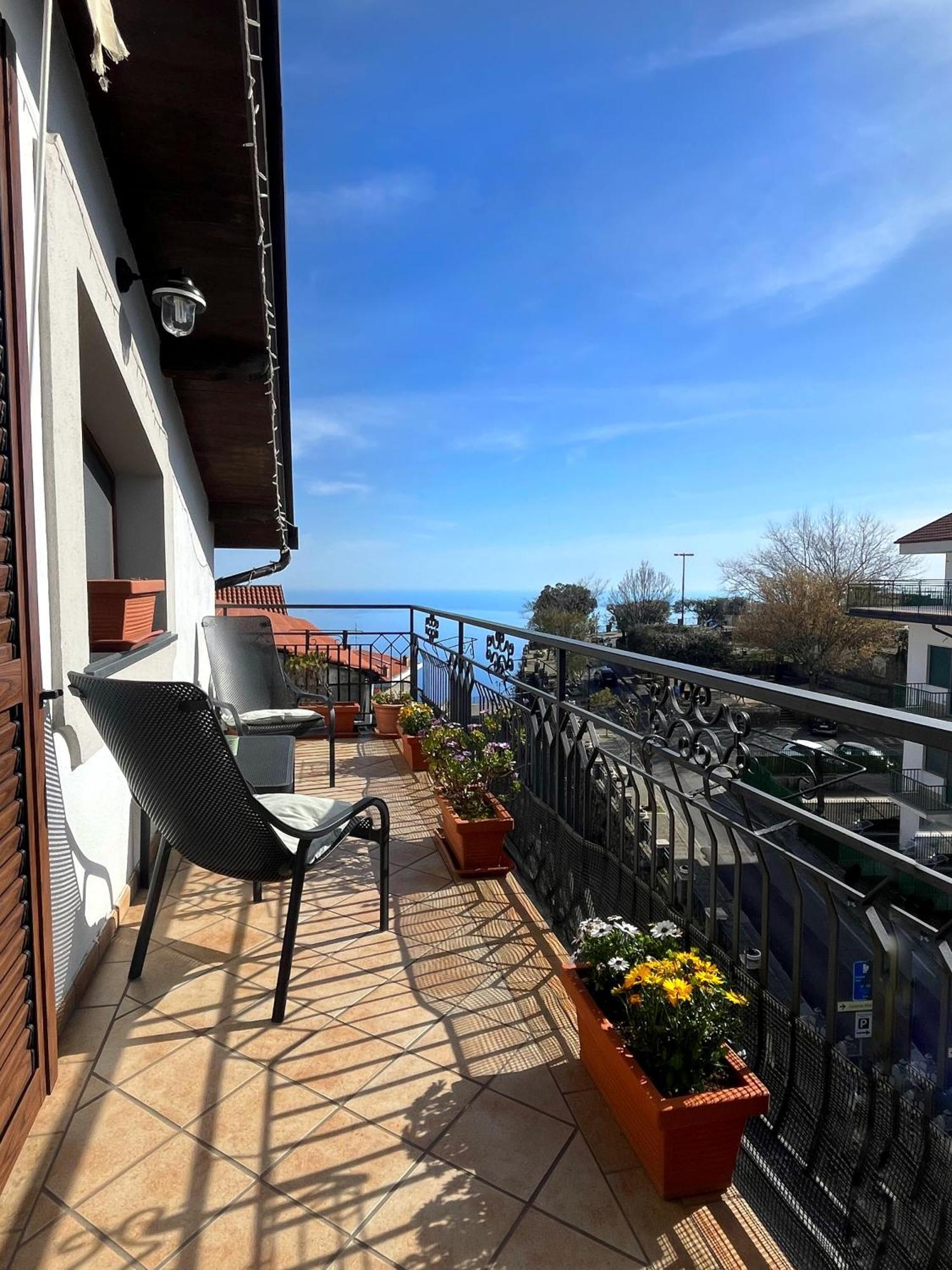 Bellavista Hotel Аджерола Екстериор снимка